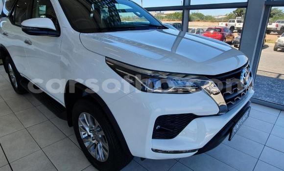 اشتري مستعمل Toyota Fortuner White سيارة في Maputsoe في Leribe اشتري مستعمل Toyota Fortuner White سيارة في Maputsoe في Leribe
