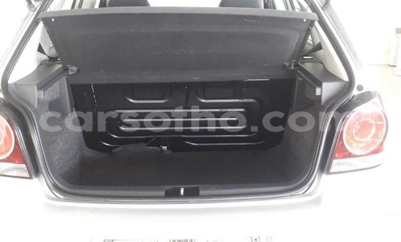 Sayi Na hannu Volkswagen Polo White Mota in Maseru a Maseru Sayi Na hannu Volkswagen Polo White Mota in Maseru a Maseru