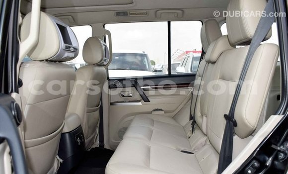 Sayi Imported Mitsubishi Pajero Black Mota in Import - Dubai a Maseru Sayi Imported Mitsubishi Pajero Black Mota in Import - Dubai a Maseru