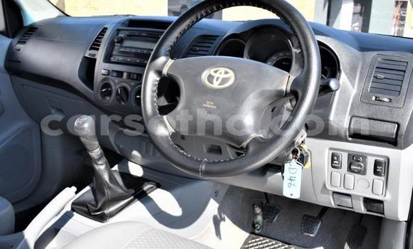 Acheter Occasion Voiture Toyota Hilux Blanc à Butha–Buthe, Thaba-Tseka Acheter Occasion Voiture Toyota Hilux Blanc à Butha–Buthe, Thaba-Tseka