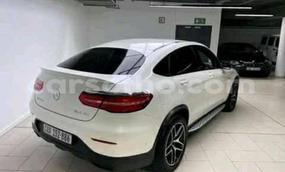 Acheter Occasion Voiture Mercedes-Benz AMG GLC Blanc à Maseru, Maseru Acheter Occasion Voiture Mercedes-Benz AMG GLC Blanc à Maseru, Maseru