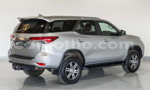Acheter Occasion Voiture Toyota Fortuner Gris à Maseru, Maseru Acheter Occasion Voiture Toyota Fortuner Gris à Maseru, Maseru