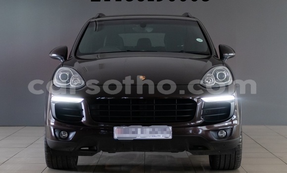 Sayi Na hannu Porsche Cayenne Other Mota in Maseru a Maseru