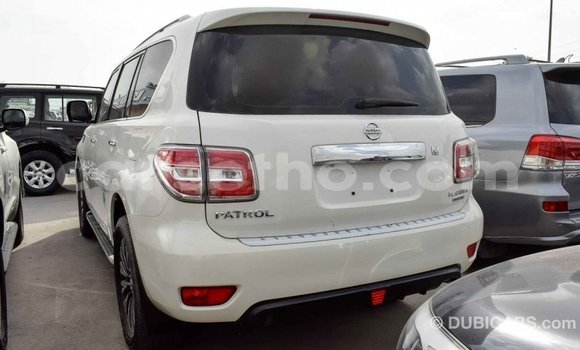 Sayi Imported Nissan Patrol White Mota in Import - Dubai a Maseru Sayi Imported Nissan Patrol White Mota in Import - Dubai a Maseru