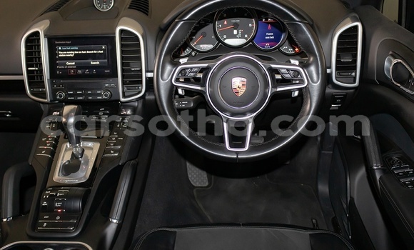 Acheter Occasion Voiture Porsche Cayenne Autre à Maseru, Maseru Acheter Occasion Voiture Porsche Cayenne Autre à Maseru, Maseru