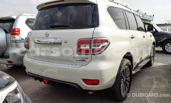 Sayi Imported Nissan Patrol White Mota in Import - Dubai a Maseru Sayi Imported Nissan Patrol White Mota in Import - Dubai a Maseru