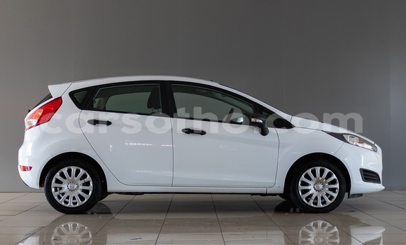 اشتري مستعمل Ford Fiesta White سيارة في Maseru في Maseru اشتري مستعمل Ford Fiesta White سيارة في Maseru في Maseru
