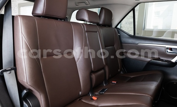 Acheter Occasion Voiture Toyota Fortuner Gris à Maseru, Maseru Acheter Occasion Voiture Toyota Fortuner Gris à Maseru, Maseru