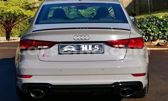 اشتري مستعمل Audi RS3 Blue سيارة في Maseru في Maseru اشتري مستعمل Audi RS3 Blue سيارة في Maseru في Maseru