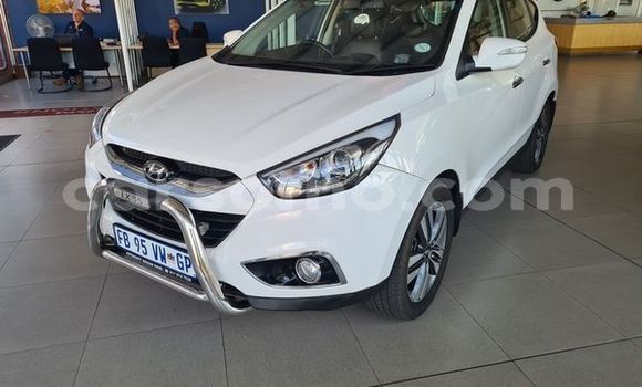 اشتري مستعمل Hyundai ix35 Silver سيارة في Maseru في Maseru اشتري مستعمل Hyundai ix35 Silver سيارة في Maseru في Maseru