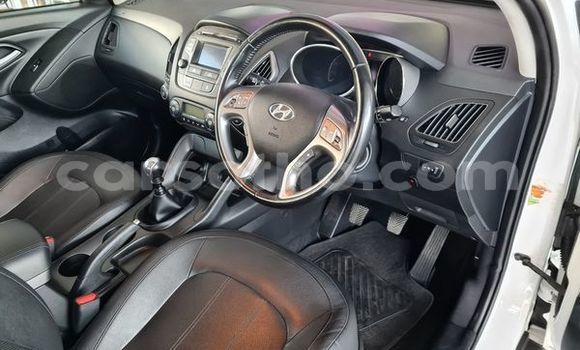 اشتري مستعمل Hyundai ix35 Silver سيارة في Maseru في Maseru اشتري مستعمل Hyundai ix35 Silver سيارة في Maseru في Maseru