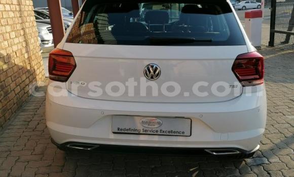 Acheter Occasion Voiture Volkswagen Polo Blanc à Butha Buthe, Butha-Buthe Acheter Occasion Voiture Volkswagen Polo Blanc à Butha Buthe, Butha-Buthe