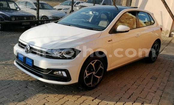 Acheter Occasion Voiture Volkswagen Polo Blanc à Butha Buthe, Butha-Buthe Acheter Occasion Voiture Volkswagen Polo Blanc à Butha Buthe, Butha-Buthe