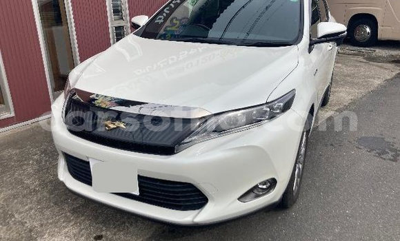 اشتري مستعمل Toyota Harrier White سيارة في Maseru في Maseru اشتري مستعمل Toyota Harrier White سيارة في Maseru في Maseru