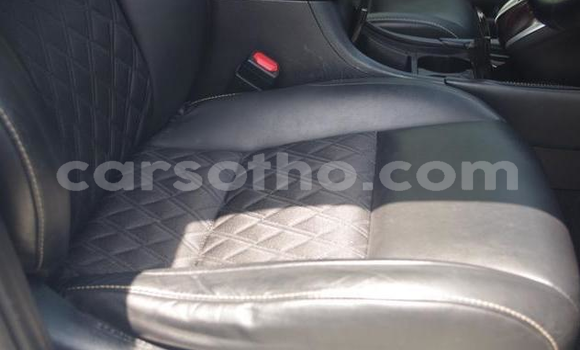 اشتري مستعمل Toyota Harrier White سيارة في Maseru في Maseru اشتري مستعمل Toyota Harrier White سيارة في Maseru في Maseru