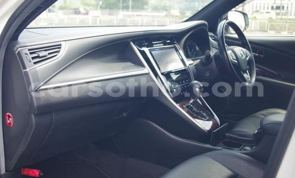 اشتري مستعمل Toyota Harrier White سيارة في Maseru في Maseru اشتري مستعمل Toyota Harrier White سيارة في Maseru في Maseru
