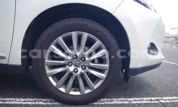 اشتري مستعمل Toyota Harrier White سيارة في Maseru في Maseru اشتري مستعمل Toyota Harrier White سيارة في Maseru في Maseru