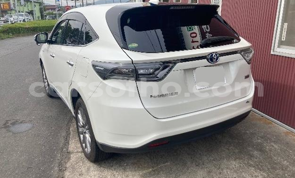 اشتري مستعمل Toyota Harrier White سيارة في Maseru في Maseru اشتري مستعمل Toyota Harrier White سيارة في Maseru في Maseru