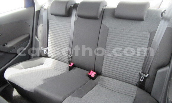 اشتري مستعمل Volkswagen Polo Blue سيارة في Butha Buthe في Butha-Buthe اشتري مستعمل Volkswagen Polo Blue سيارة في Butha Buthe في Butha-Buthe