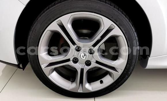 Sayi Na hannu Renault Clio Silver Mota in Maseru a Maseru Sayi Na hannu Renault Clio Silver Mota in Maseru a Maseru