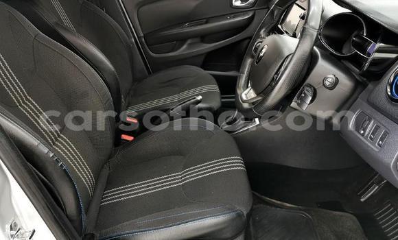 Sayi Na hannu Renault Clio Silver Mota in Maseru a Maseru Sayi Na hannu Renault Clio Silver Mota in Maseru a Maseru