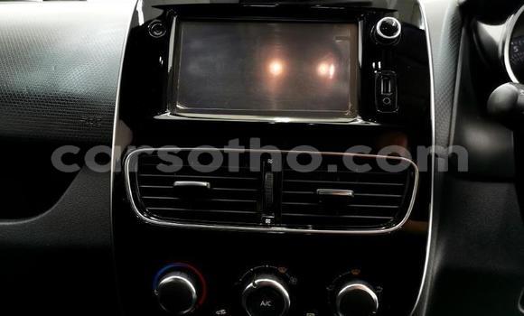 Sayi Na hannu Renault Clio Silver Mota in Maseru a Maseru Sayi Na hannu Renault Clio Silver Mota in Maseru a Maseru