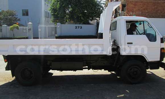 اشتري مستعمل Toyota Dyna Other شاحنة في Butha–Buthe في Thaba-Tseka اشتري مستعمل Toyota Dyna Other شاحنة في Butha–Buthe في Thaba-Tseka