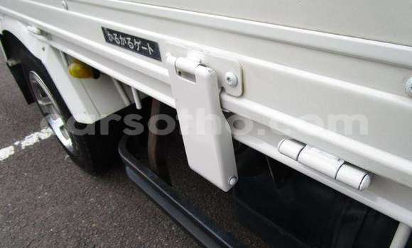 اشتري مستعمل Toyota Dyna White شاحنة في Butha–Buthe في Thaba-Tseka اشتري مستعمل Toyota Dyna White شاحنة في Butha–Buthe في Thaba-Tseka