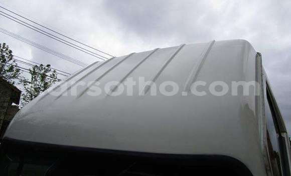 اشتري مستعمل Toyota Dyna White شاحنة في Butha–Buthe في Thaba-Tseka اشتري مستعمل Toyota Dyna White شاحنة في Butha–Buthe في Thaba-Tseka