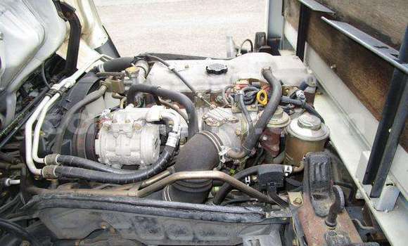 اشتري مستعمل Toyota Dyna White شاحنة في Butha–Buthe في Thaba-Tseka اشتري مستعمل Toyota Dyna White شاحنة في Butha–Buthe في Thaba-Tseka