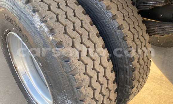 Acheter Occasion Utilitaire Hino 300 Series Autre à Butha–Buthe, Thaba-Tseka Acheter Occasion Utilitaire Hino 300 Series Autre à Butha–Buthe, Thaba-Tseka