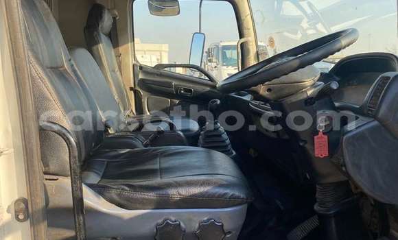 Acheter Occasion Utilitaire Hino 300 Series Autre à Butha–Buthe, Thaba-Tseka Acheter Occasion Utilitaire Hino 300 Series Autre à Butha–Buthe, Thaba-Tseka