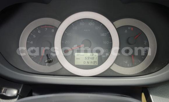 Sayi Na hannu Toyota Vanguard Black Mota in Maseru a Maseru Sayi Na hannu Toyota Vanguard Black Mota in Maseru a Maseru