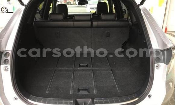 Sayi Na hannu Toyota Harrier Silver Mota in Maseru a Maseru Sayi Na hannu Toyota Harrier Silver Mota in Maseru a Maseru