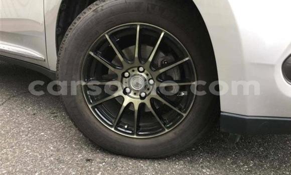 Sayi Na hannu Toyota Harrier Silver Mota in Maseru a Maseru Sayi Na hannu Toyota Harrier Silver Mota in Maseru a Maseru