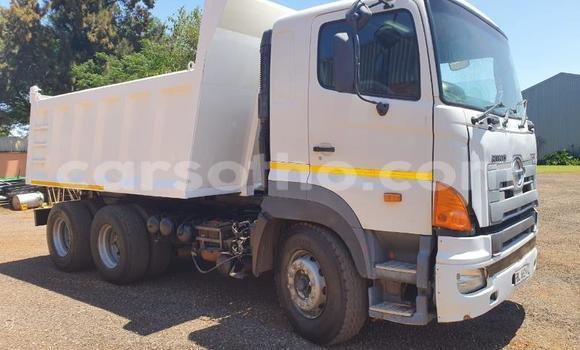 Buy Used Toyota Dyna White Car in Maseru in Maseru Buy Used Toyota Dyna White Car in Maseru in Maseru