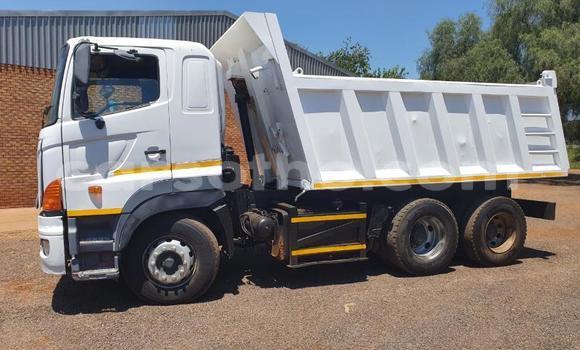 Buy Used Toyota Dyna White Car in Maseru in Maseru Buy Used Toyota Dyna White Car in Maseru in Maseru