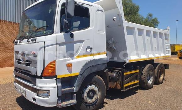 Buy Used Toyota Dyna White Car in Maseru in Maseru Buy Used Toyota Dyna White Car in Maseru in Maseru