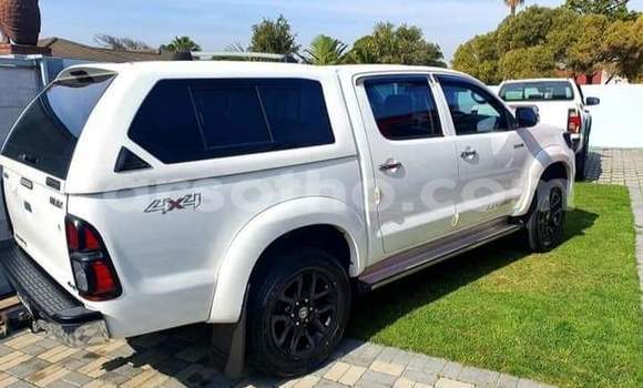 اشتري مستعمل Toyota Hilux White سيارة في Maseru في Maseru اشتري مستعمل Toyota Hilux White سيارة في Maseru في Maseru