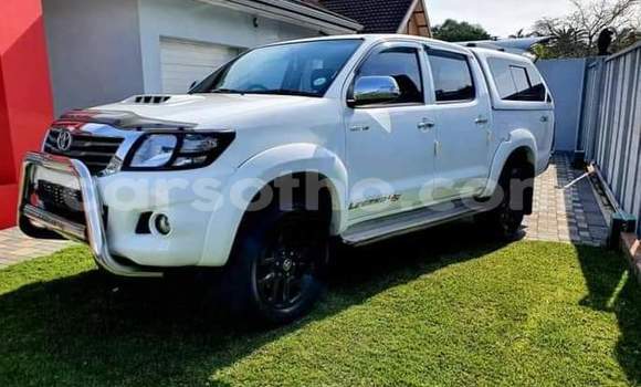 اشتري مستعمل Toyota Hilux White سيارة في Maseru في Maseru اشتري مستعمل Toyota Hilux White سيارة في Maseru في Maseru