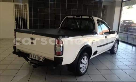Acheter Occasion Voiture Ford Escort Blanc à Maseru, Maseru Acheter Occasion Voiture Ford Escort Blanc à Maseru, Maseru