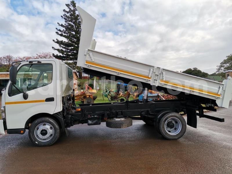 Big with watermark toyota dyna maseru maseru 22618