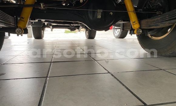 Sayi Na hannu Toyota Land Cruiser White Mota in Maseru a Maseru Sayi Na hannu Toyota Land Cruiser White Mota in Maseru a Maseru