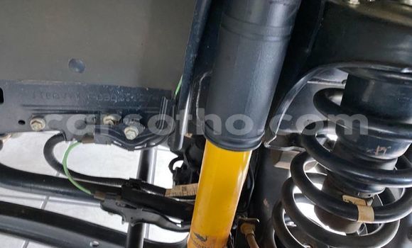 Sayi Na hannu Toyota Land Cruiser White Mota in Maseru a Maseru Sayi Na hannu Toyota Land Cruiser White Mota in Maseru a Maseru