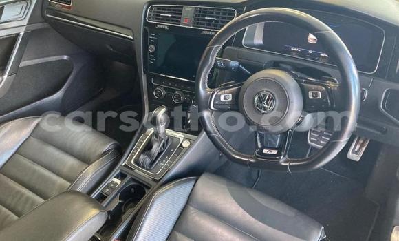 اشتري مستعمل Volkswagen Golf R Beige سيارة في Maseru في Maseru اشتري مستعمل Volkswagen Golf R Beige سيارة في Maseru في Maseru