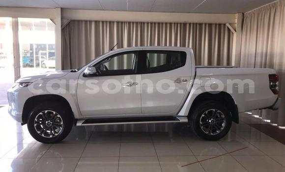 اشتري مستعمل Mitsubishi Triton White سيارة في Mafeteng في Mafeteng اشتري مستعمل Mitsubishi Triton White سيارة في Mafeteng في Mafeteng