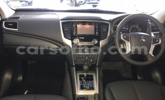اشتري مستعمل Mitsubishi Triton White سيارة في Mafeteng في Mafeteng اشتري مستعمل Mitsubishi Triton White سيارة في Mafeteng في Mafeteng