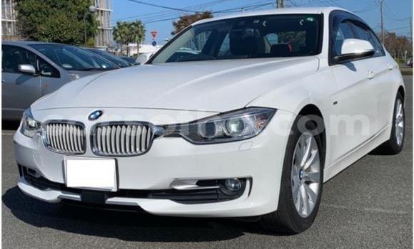اشتري مستعمل BMW 3–Series White سيارة في Maseru في Maseru اشتري مستعمل BMW 3–Series White سيارة في Maseru في Maseru