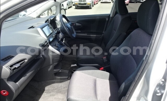 Buy Used Toyota Wish Silver Car in Import - Dubai in Maseru Buy Used Toyota Wish Silver Car in Import - Dubai in Maseru