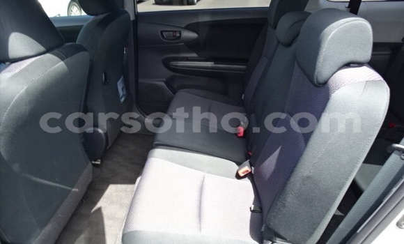 Buy Used Toyota Wish Silver Car in Import - Dubai in Maseru Buy Used Toyota Wish Silver Car in Import - Dubai in Maseru